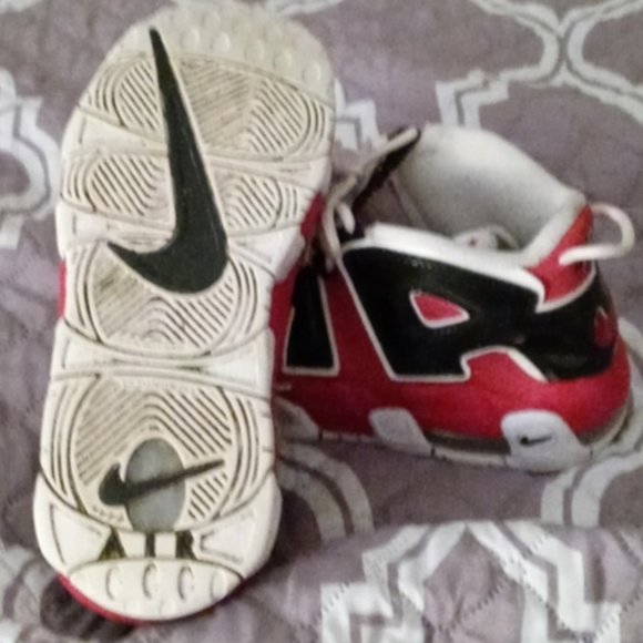 Rare Varsity Nike Air More Uptempos - Picture 2 of 4